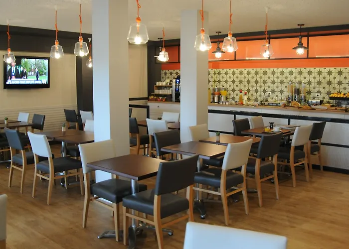 The Originals Boutique, Admiral's, 3* Les Sables-d'Olonne