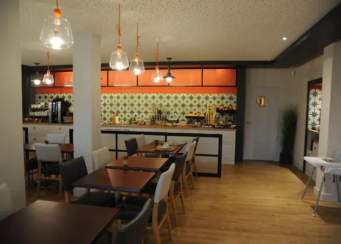 The Originals Boutique, Admiral's,