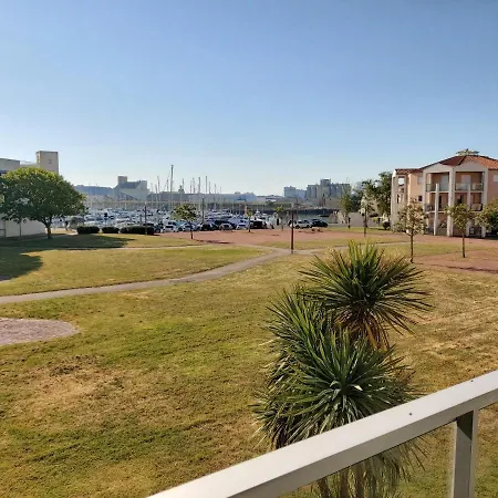 The Originals Boutique, Admiral's,