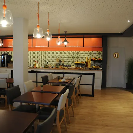 The Originals Boutique, Admiral's,