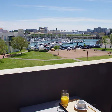 The Originals Boutique, Admiral's,