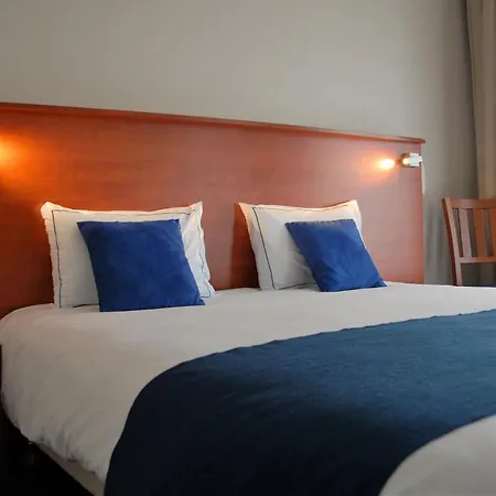 The Originals Boutique, Admiral's,