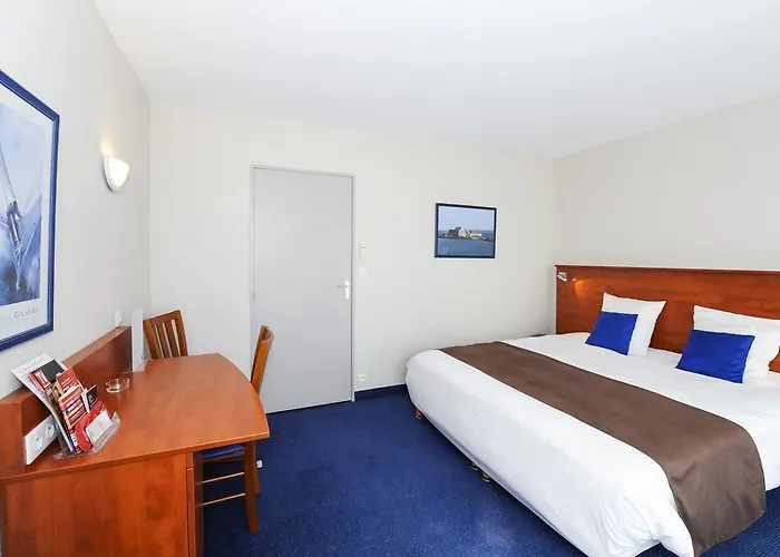 Hotel The Originals Boutique, Admiral's, 3*