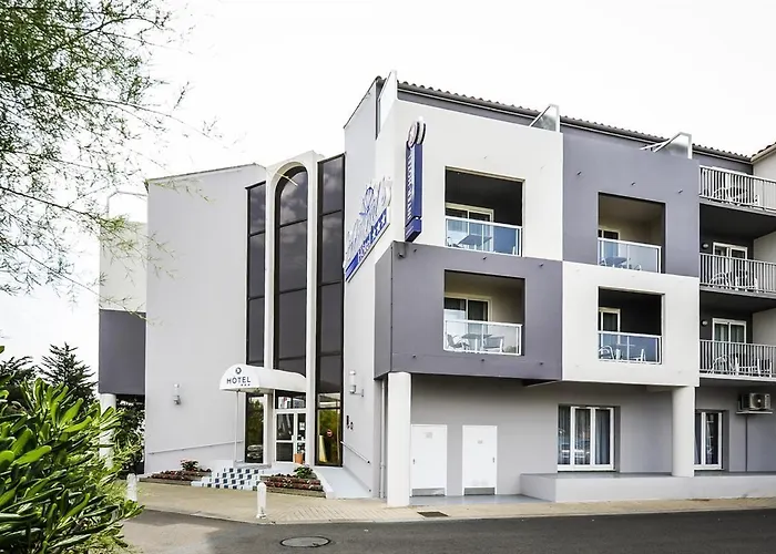 The Originals Boutique, Admiral's,